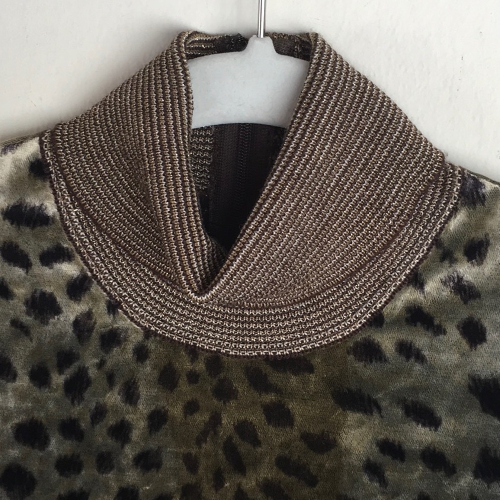 Emanuel Ungaro, Animal Print Velvet Top - Picture 3 of 5